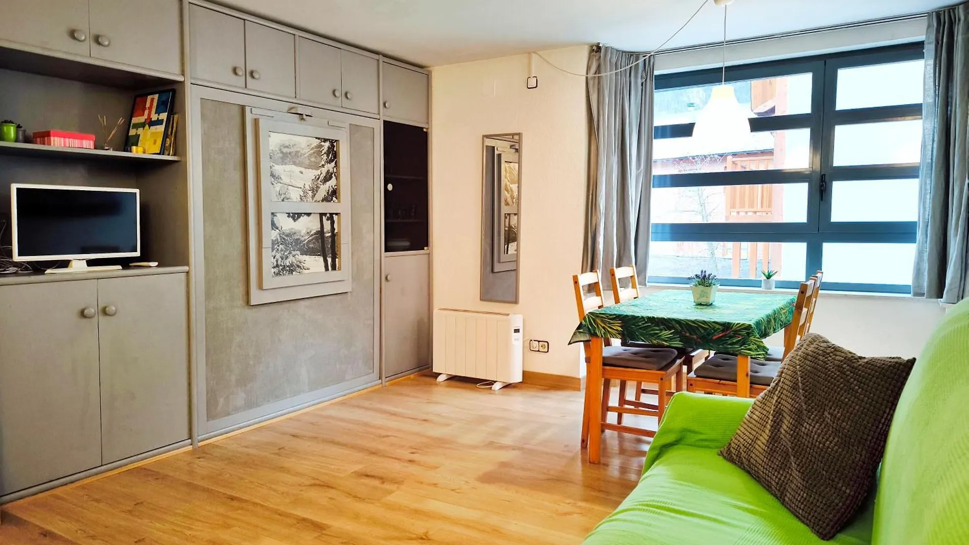 Apartamento a pie de pistas La Molina con vistas España