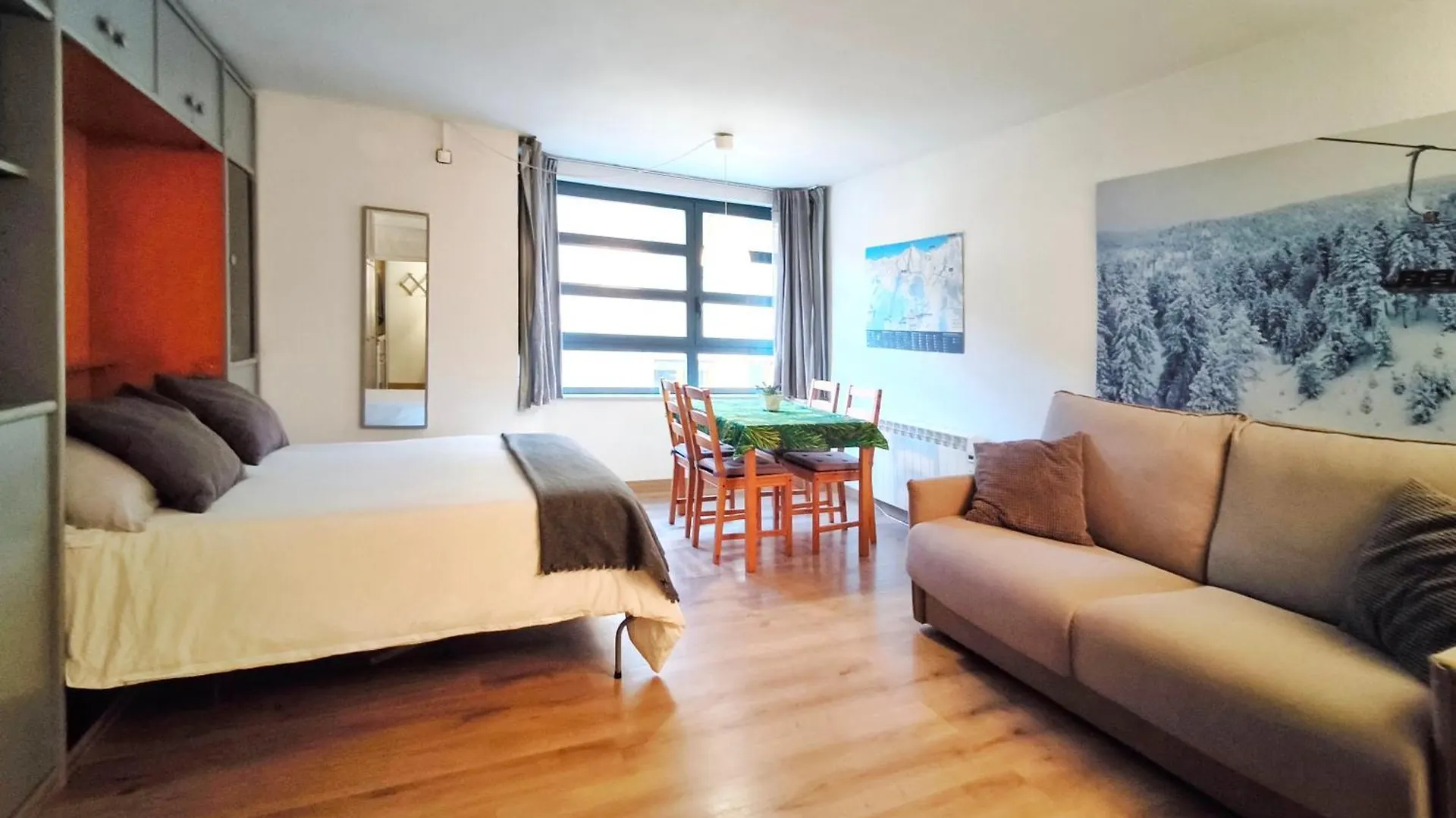 Apartamento a pie de pistas La Molina con vistas La Molina Alp
